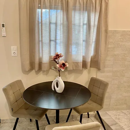 Nennella's House * Corfu (city)